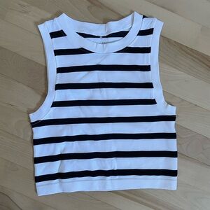 JO & CO Striped Sleeveless cropped racerback tank - Black and White XS-S